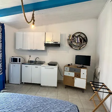 Hébergement de vacances Dépendance *