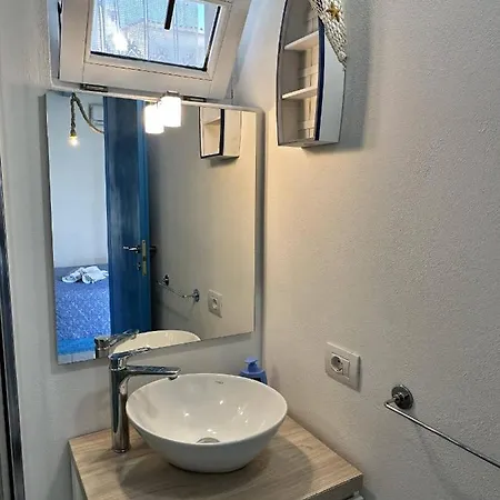 Hébergement de vacances Dépendance *